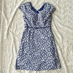 Boden cotton floral cap sleeve blue white dress size 6